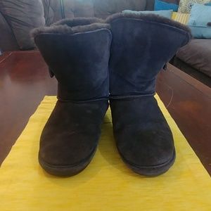 BearPaw Victorian Sheepskin Wool Mid Boots